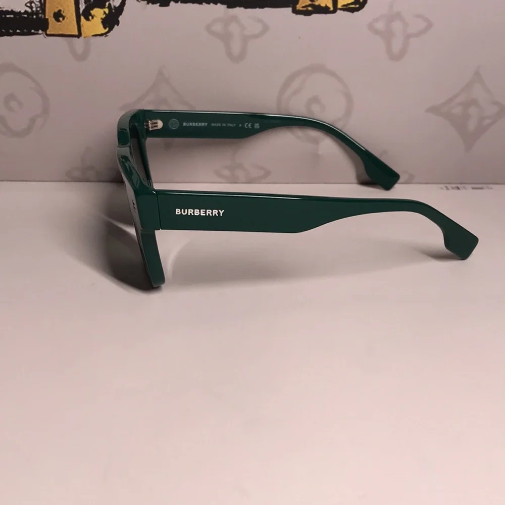 New Authentic Burberry BE4394 4059/71 Sunglasses